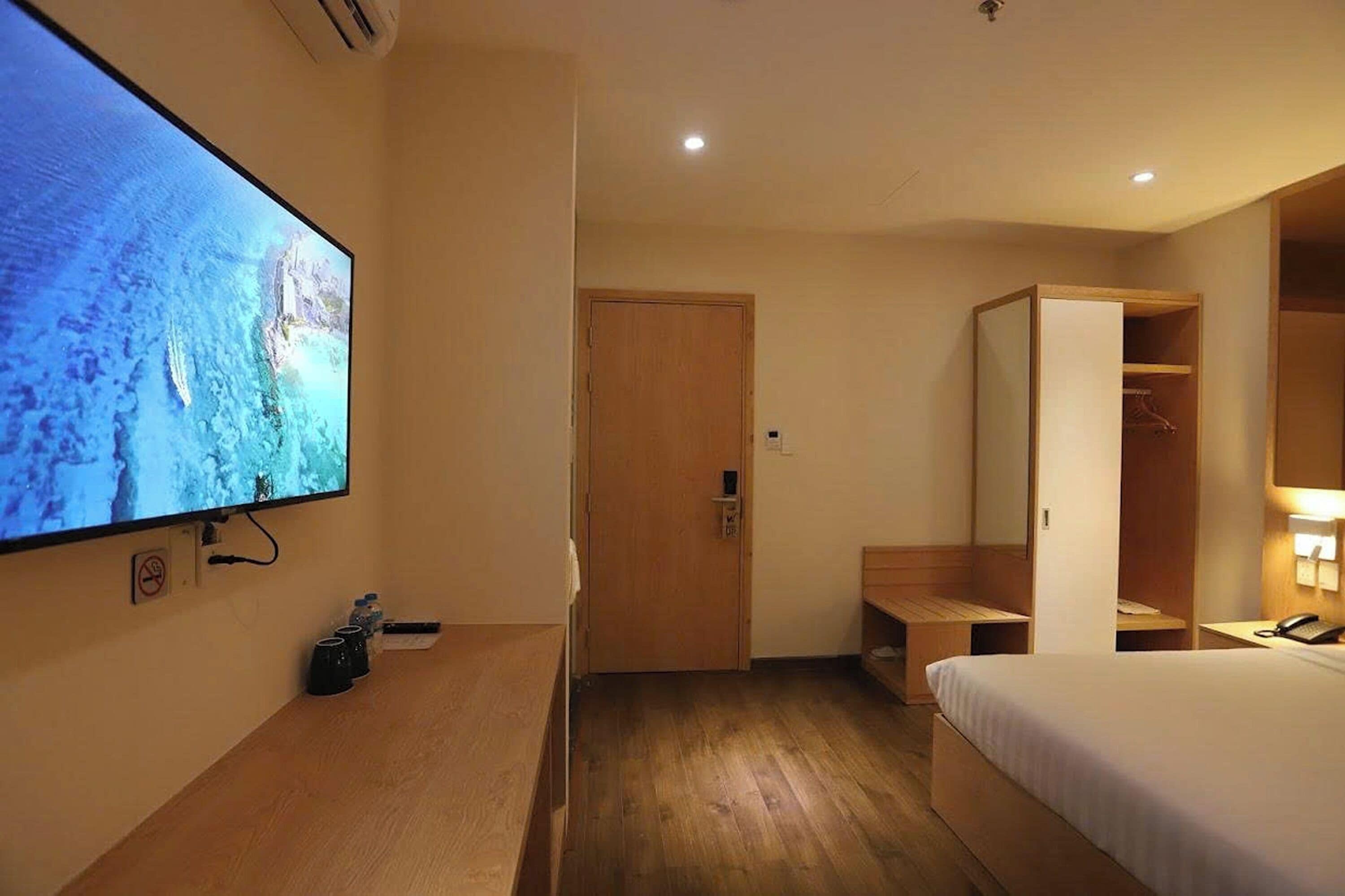 Photo - Lanura Apartments and Hotel