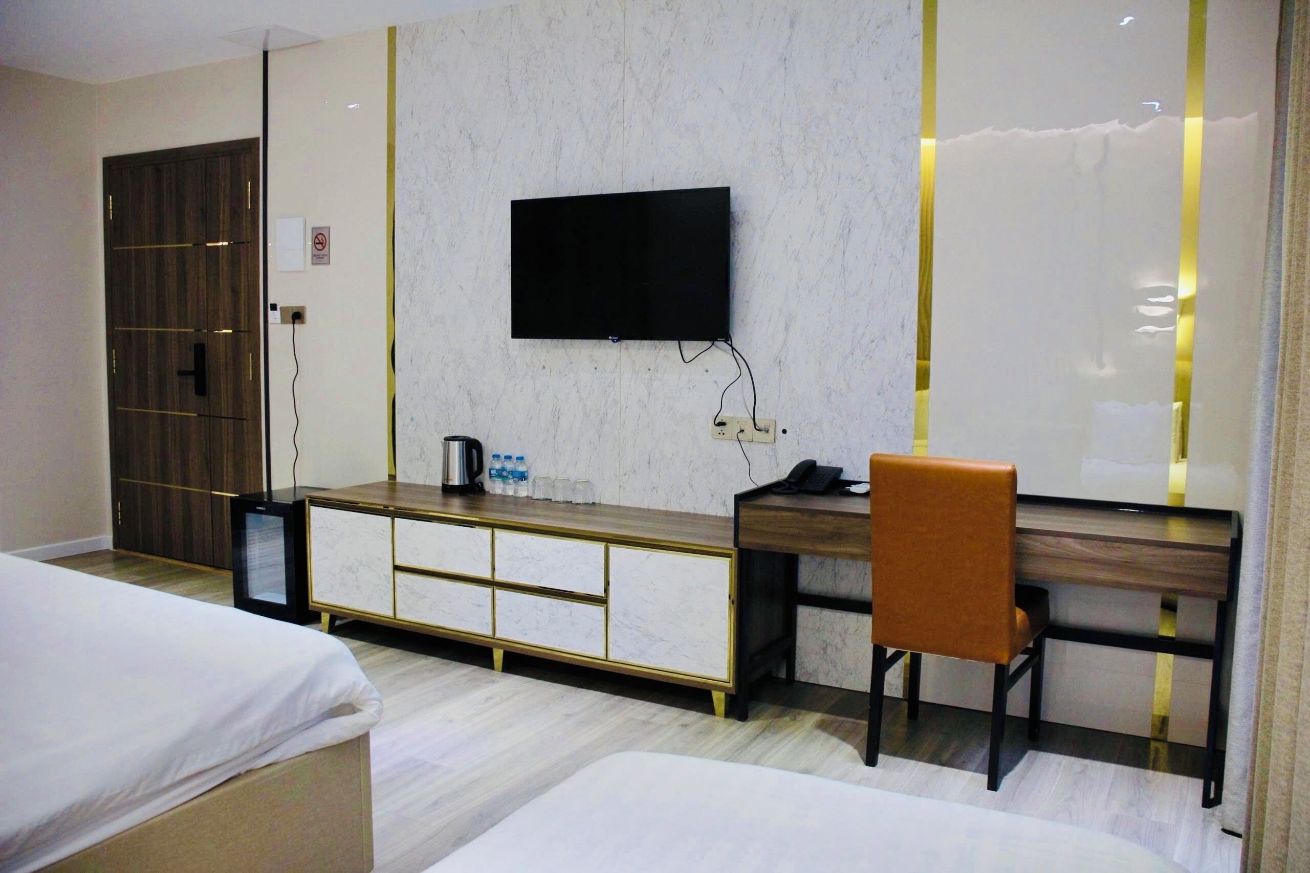 Photo - Lanura Apartments and Hotel