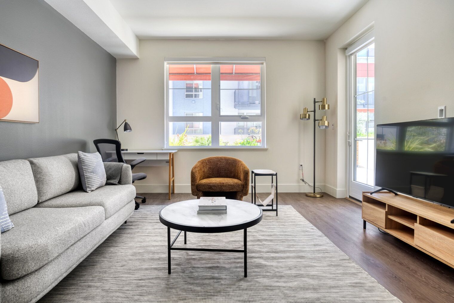 Luxe San Mateo 1BR w/ Gym, Roof Deck & W/D, near Caltrain, by Blueground