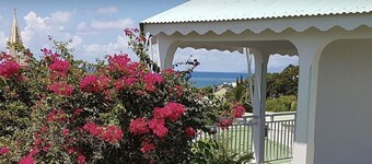 Bungalow 'SEAVIEW (5 minutes from the beach)