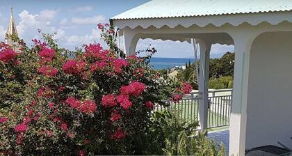 Bungalow ' VUE SUR MER '(5 minutes Ă pied de la plage)