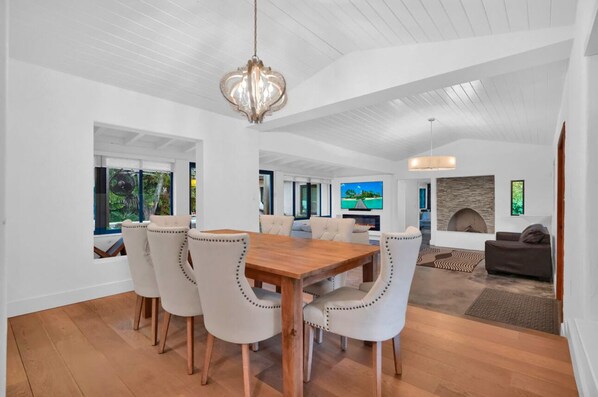 Dining - Villa Zen Miami Gated Luxury Home w/ Pool Sleeps 8 (Miami)