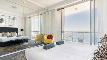 3 bedrooms, iron/ironing board, travel crib, free WiFi