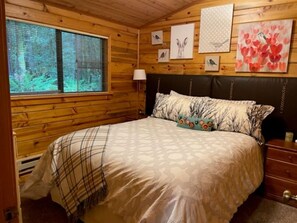 2 habitaciones, escritorio, tabla de planchar con plancha y wifi gratis 