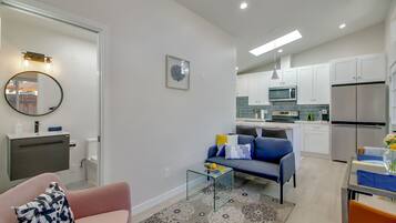 Smart TV, videojuegos, tenis de mesa y impresora