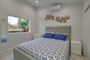 1 habitación, escritorio, wifi gratis y ropa de cama 