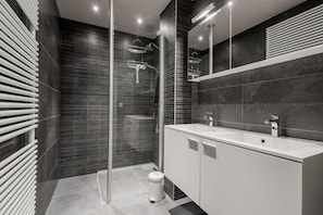 Bathtub - Inviting holiday home in Nieuwpoort with garden (Nieuwpoort)