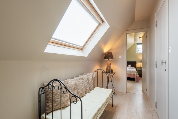 3 bedrooms, internet