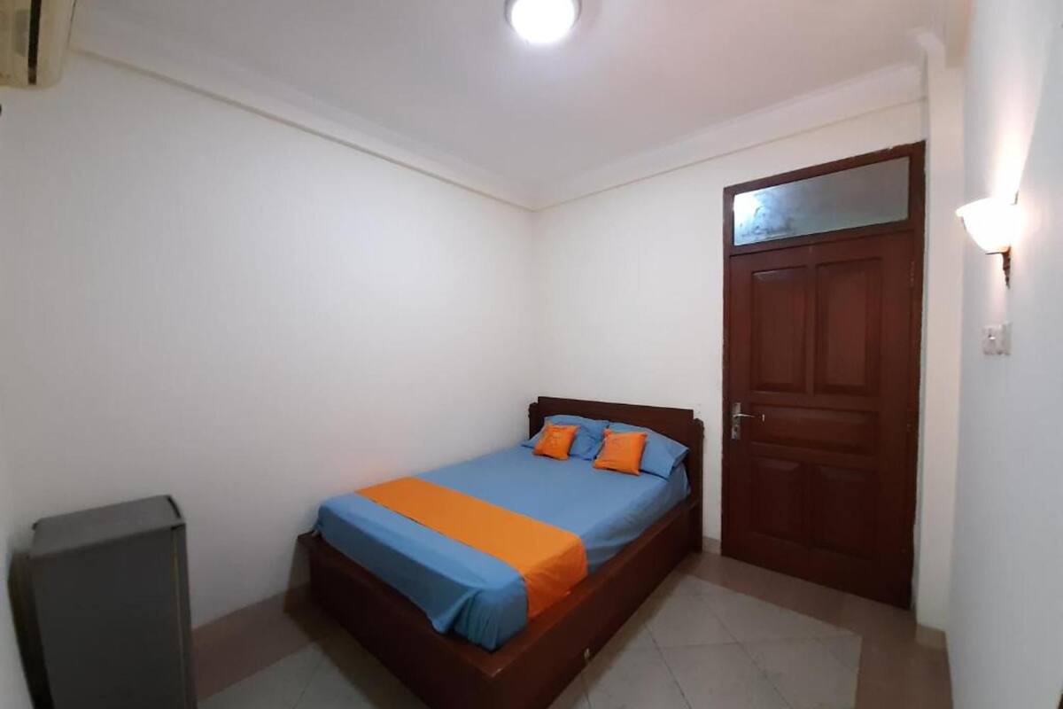 Habitación doble estándar | Escritorio, wifi gratis y ropa de cama