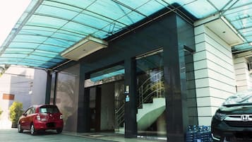 EntrĂ©e de lâhĂ©bergement