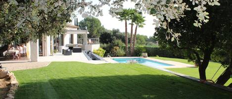 Piscine extérieure, piscine chauffée