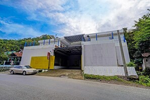 Exterior - OYO 91329 Guest House Le-banon Syariah (Pameungpeuk)