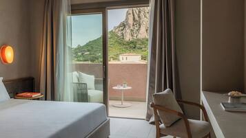 Premium bedding, minibar, in-room safe, individually furnished