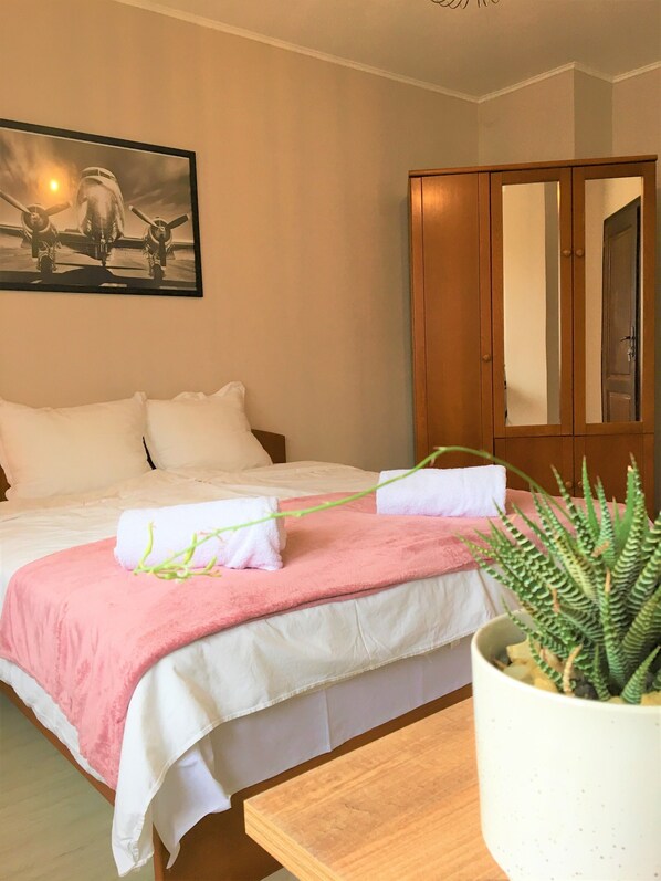 3 bedrooms, WiFi