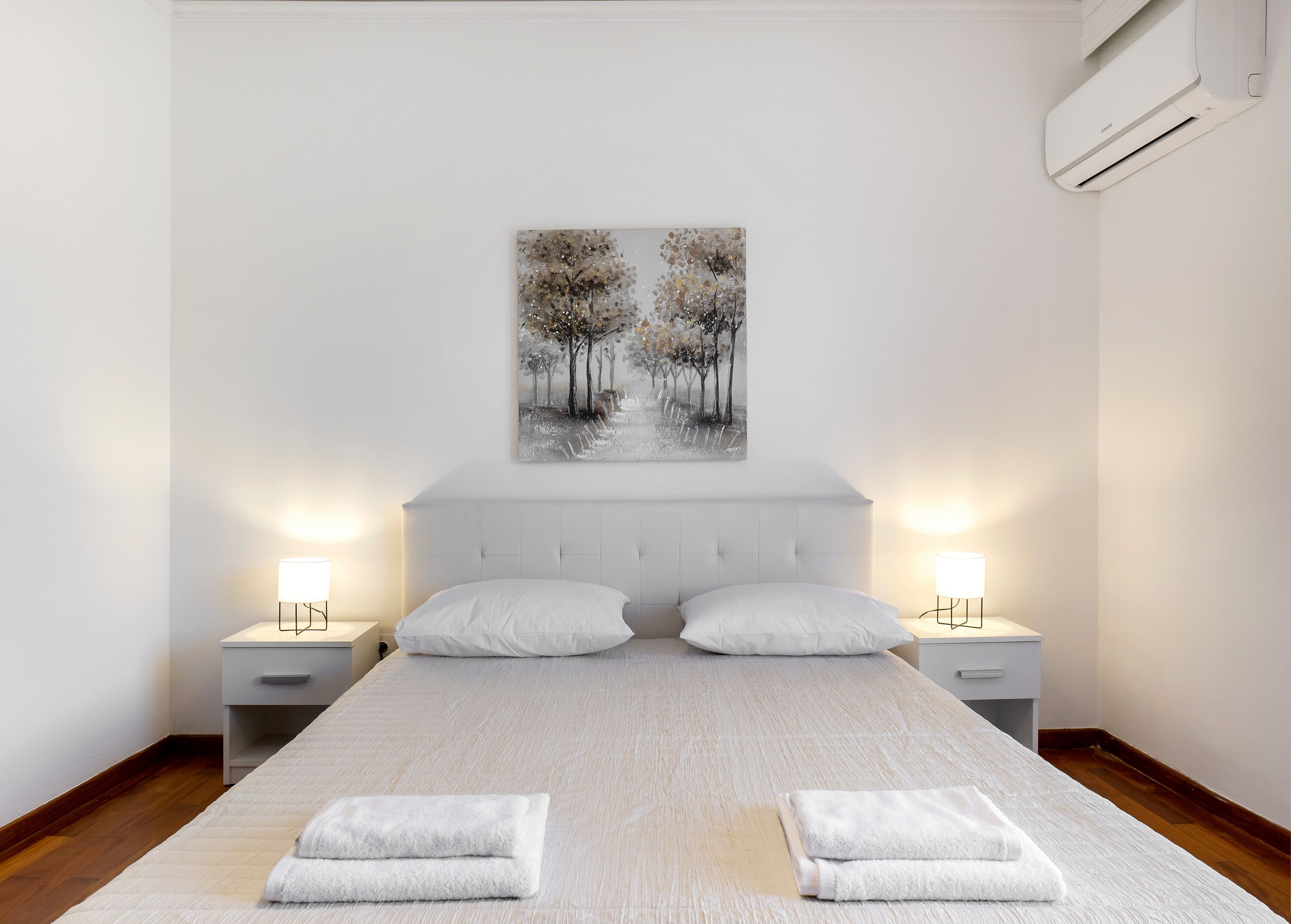 1 soverom, safe på rommet, strykejern/-brett og reiseseng for barn