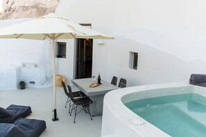 Superior Suite, Hot Tub - Afora Houses (Santorini)