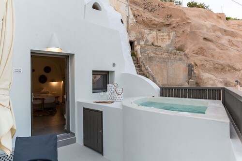 Afora Houses