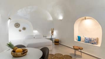 Suite – superior, spabadekar | 1 soverom, safe på rommet, lydisolert og wi-fi (inkludert)