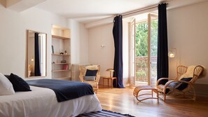 6 habitaciones, cuna de viaje y wifi gratis