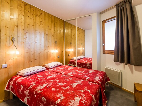3 bedrooms