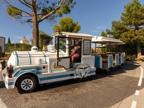 Property grounds - Cozy studio with terrace and pool access in Cap Esterel (Saint-Raphaël)