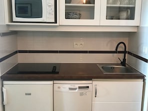 Fridge, microwave, dishwasher