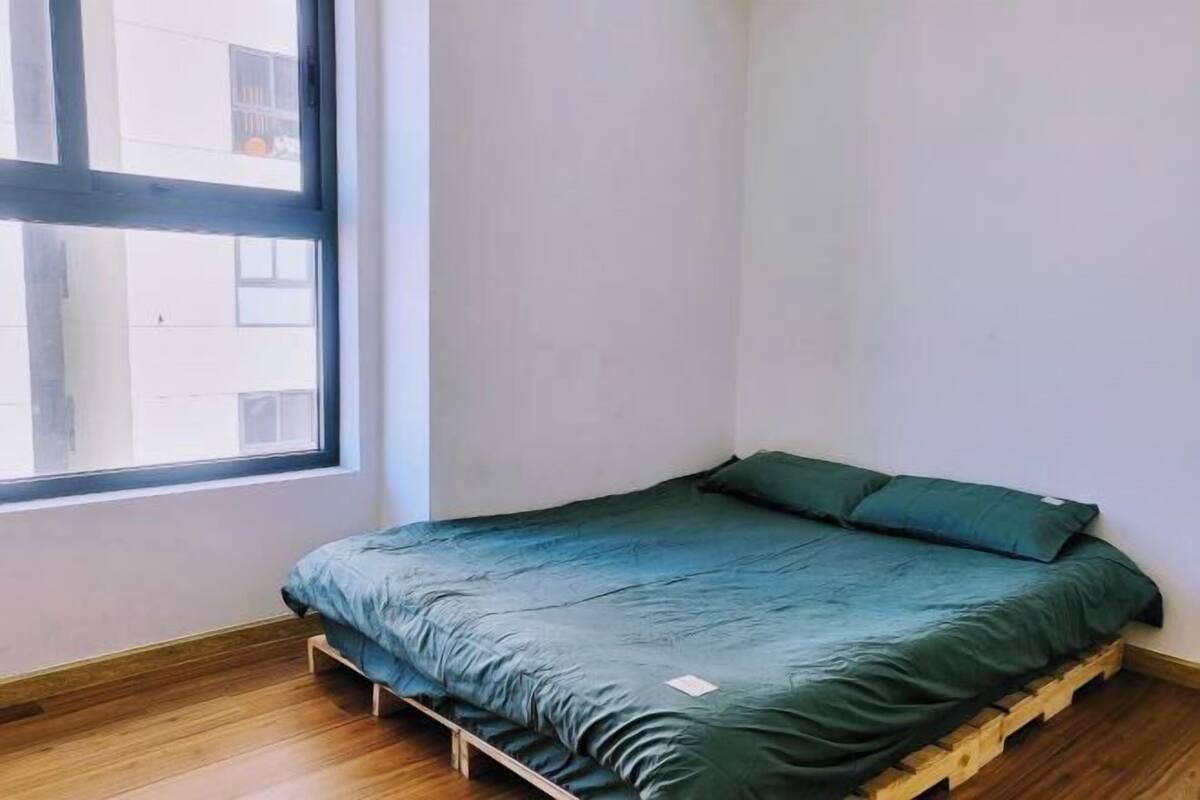 Cortinas blackout, quartos à prova de som, Wi-Fi de cortesia