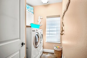 House (3 Bedrooms) | Interior - Grace House 188 BE (Port Aransas)