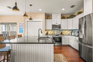 House (3 Bedrooms) | Interior - Grace House 188 BE (Port Aransas)