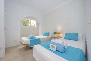 3 bedrooms, iron/ironing board, free WiFi, bed sheets - Apartamento Miramar (Alcúdia)