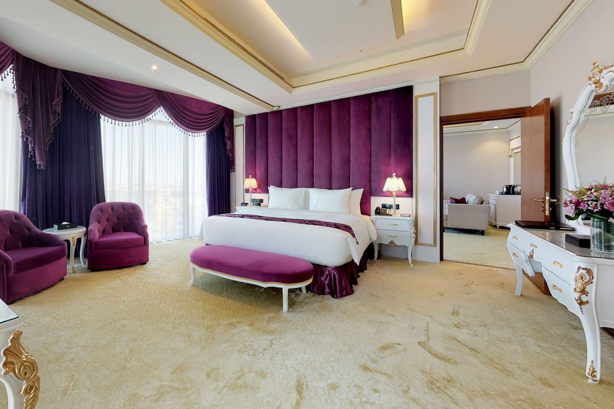 WA Suite with Jacuzzi