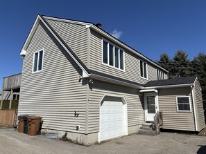 Exterior - 5 Bedroom House in Kinney Shores (Saco)
