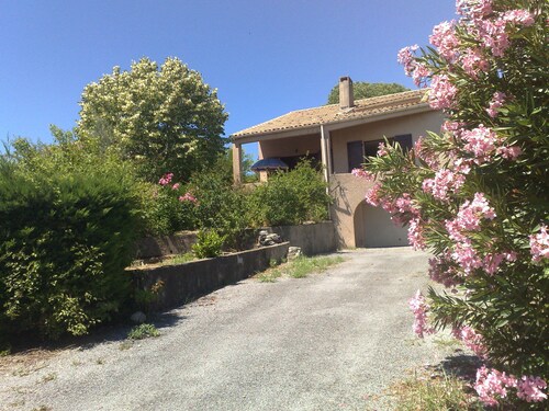 villa 6 p clim ds Cévennes classées UNESCO 800m rivière