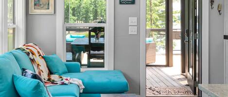 Smart-tv en een open haard