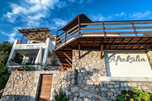 Exterior - Apartment 'Krinos' with Sea View, Wi-Fi and Air Conditioning (LEFKADA)