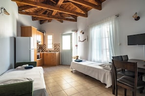 1 bedroom, iron/ironing board, free WiFi, bed sheets