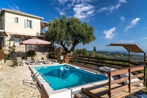 Pool - Apartment 'Triantafilo' with Sea View, Wi-Fi and Air Conditioning (LEFKADA)