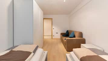 2 Schlafzimmer, Schreibtisch, Bügeleisen/Bügelbrett, kostenloses WLAN
