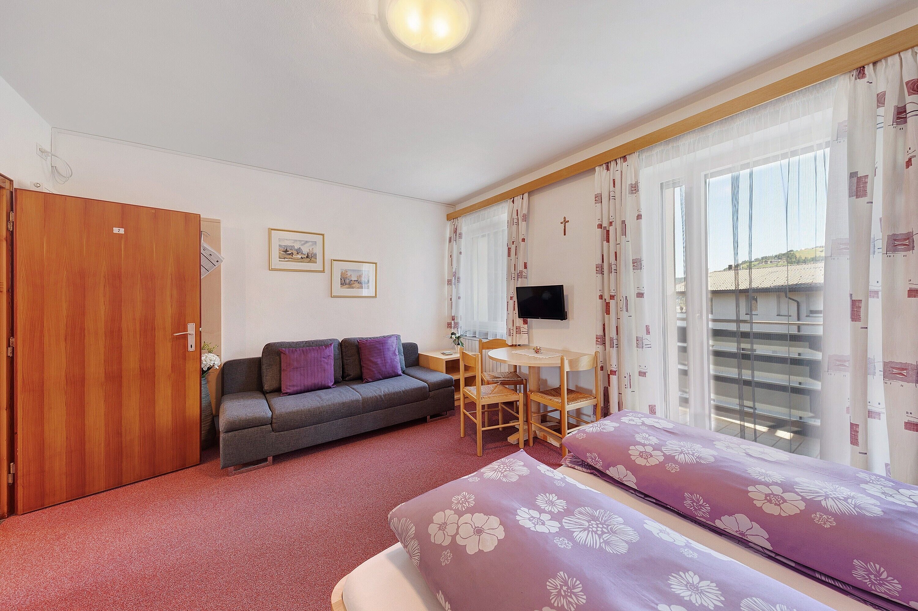 2 quartos, Wi-Fi de cortesia, roupa de cama