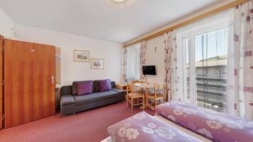 2 quartos, Wi-Fi de cortesia, roupa de cama