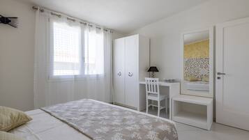 2 bedrooms, free WiFi, bed sheets