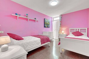 5 bedrooms, iron/ironing board, free WiFi, bed sheets - Holiday Home Casa Carmencita with Sea Views, Pool and Wi-Fi (La Garita)