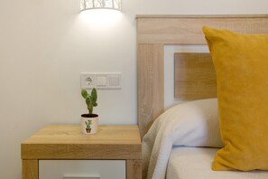 3 dormitorios, tabla de planchar con plancha, wifi gratis y ropa de cama