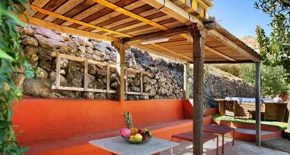Ferienhaus „Finca Rural Mar de Nubes“ mit Meerblick und Garten