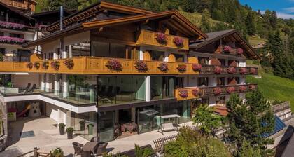 Apartment 'Hotel Residence Gardena Alps 300' with Mountain View, Garden & Wi-Fi