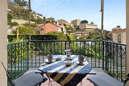 Apartment Bilocale sul Borgo with Balconies & Wi-Fi