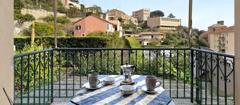 Apartment Bilocale sul Borgo with Balconies & Wi-Fi