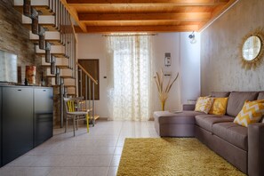 Living area - Apartment Casa Ta Nonna with Wi-Fi & A/C (Supersano)