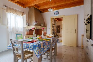 Dining - Apartment Casa Ta Nonna with Wi-Fi & A/C (Supersano)