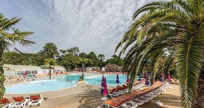 Mobilhome 3 rooms, 2 bathrooms - Cap Ferret with Terrace, Tennis Court & Grill